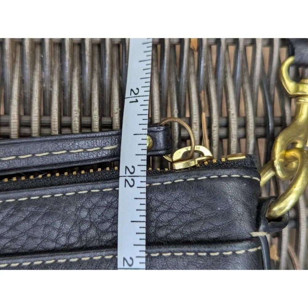 Y2K Coach 10285 Black Pebbled Leather Crossbody Swing Pack Shoulder Bag Purse